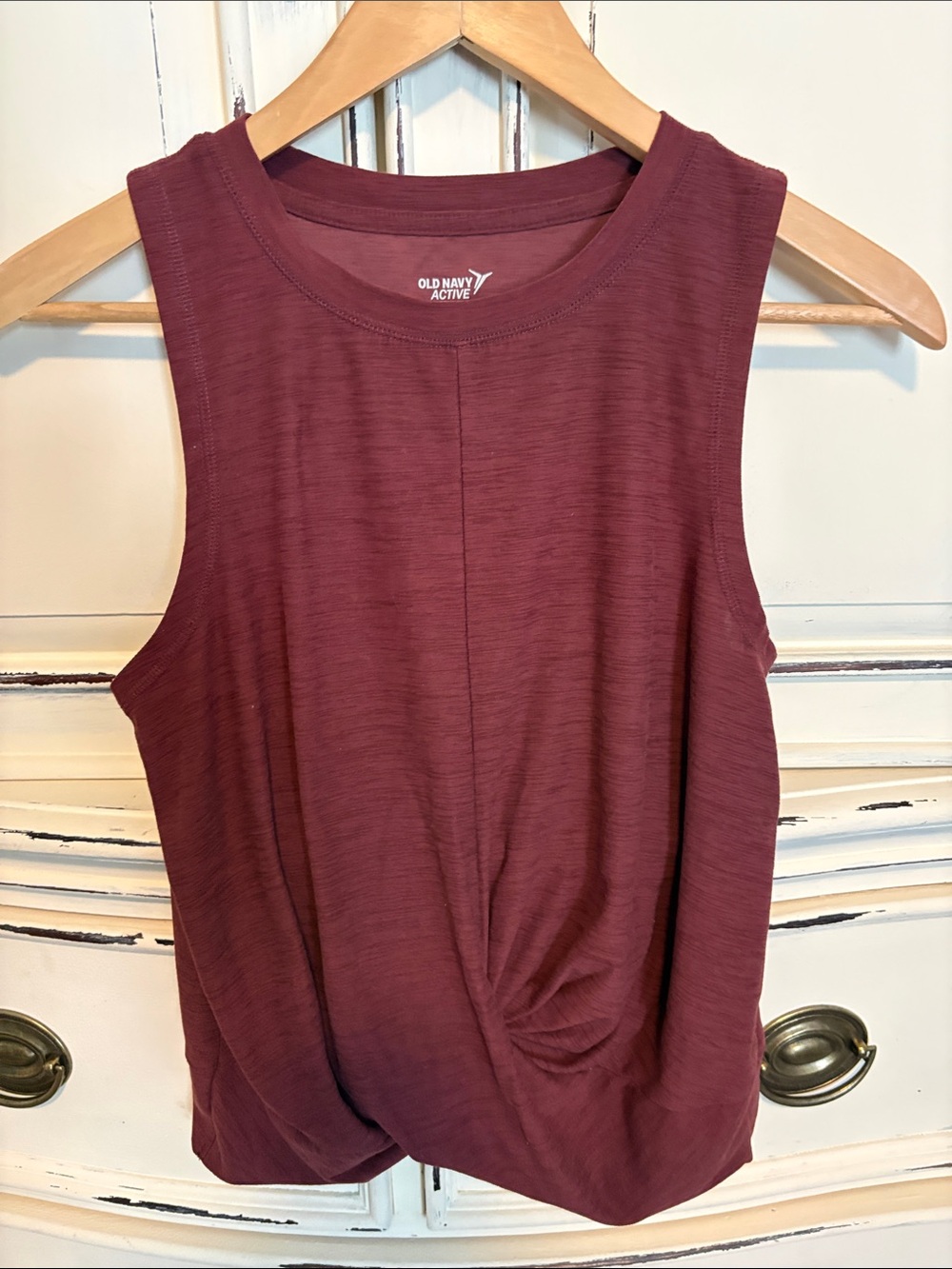 Old Navy Women's Twist-Front Tank Top - Wine